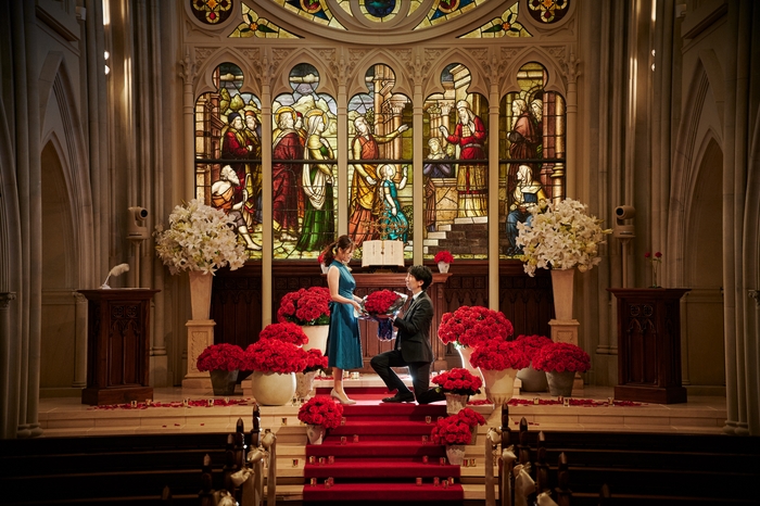 ドラマティックローズ 伊勢山ヒルズのチャペルへの設置イメージ