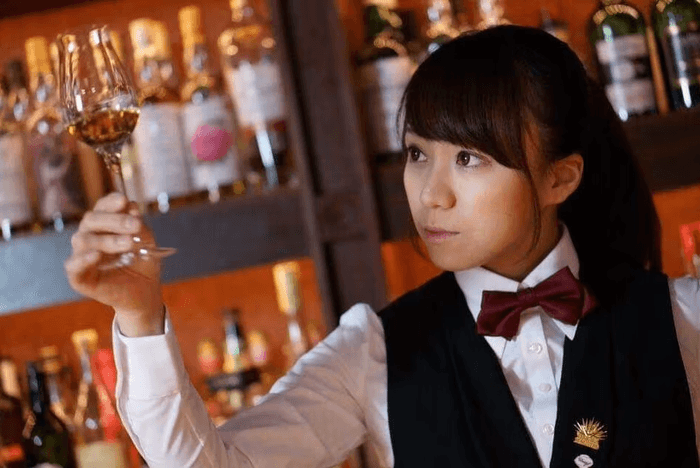 赤坂見附「bar Algernon Sinfonia」オーナーバーテンダー 小栗絵里加氏