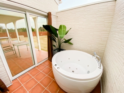 vIcSUdkEaQddrTzzmF9I.jpg?w=940&h=940