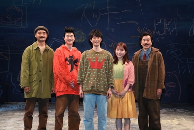 vKzOa5vFUY0CK5xF5e3X.jpg?w=940&h=940