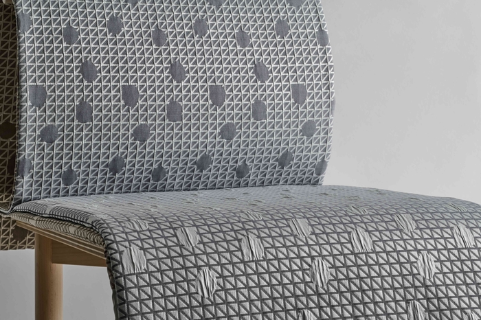 PAGES CHAIR(撮影:林雅之) 5