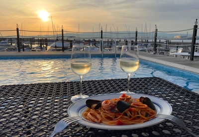 vPNsEU2RnT6TPdF1jFkb.jpg?w=940&h=940