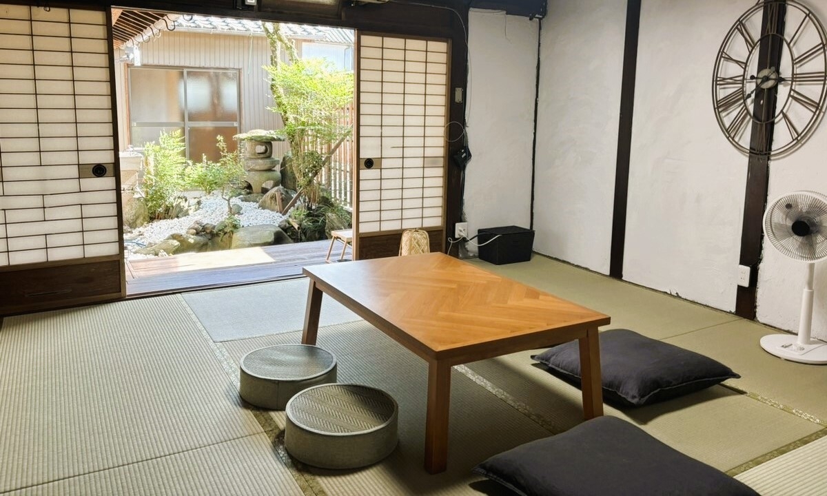 <四国オフィス-リフレッシュできる畳の部屋>