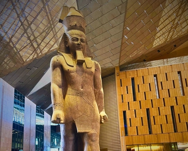 古代エジプトの全てがここに。2025年11月、大エジプト博物館 ついにグランドオープン！