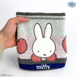 vSrJRbLY5ylpGYLk22oh.jpg?w=940&h=940