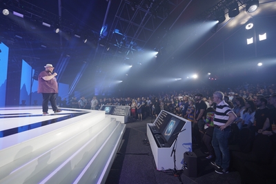 vUqmHpncp2emiCi60EDT.jpg?w=940&h=940