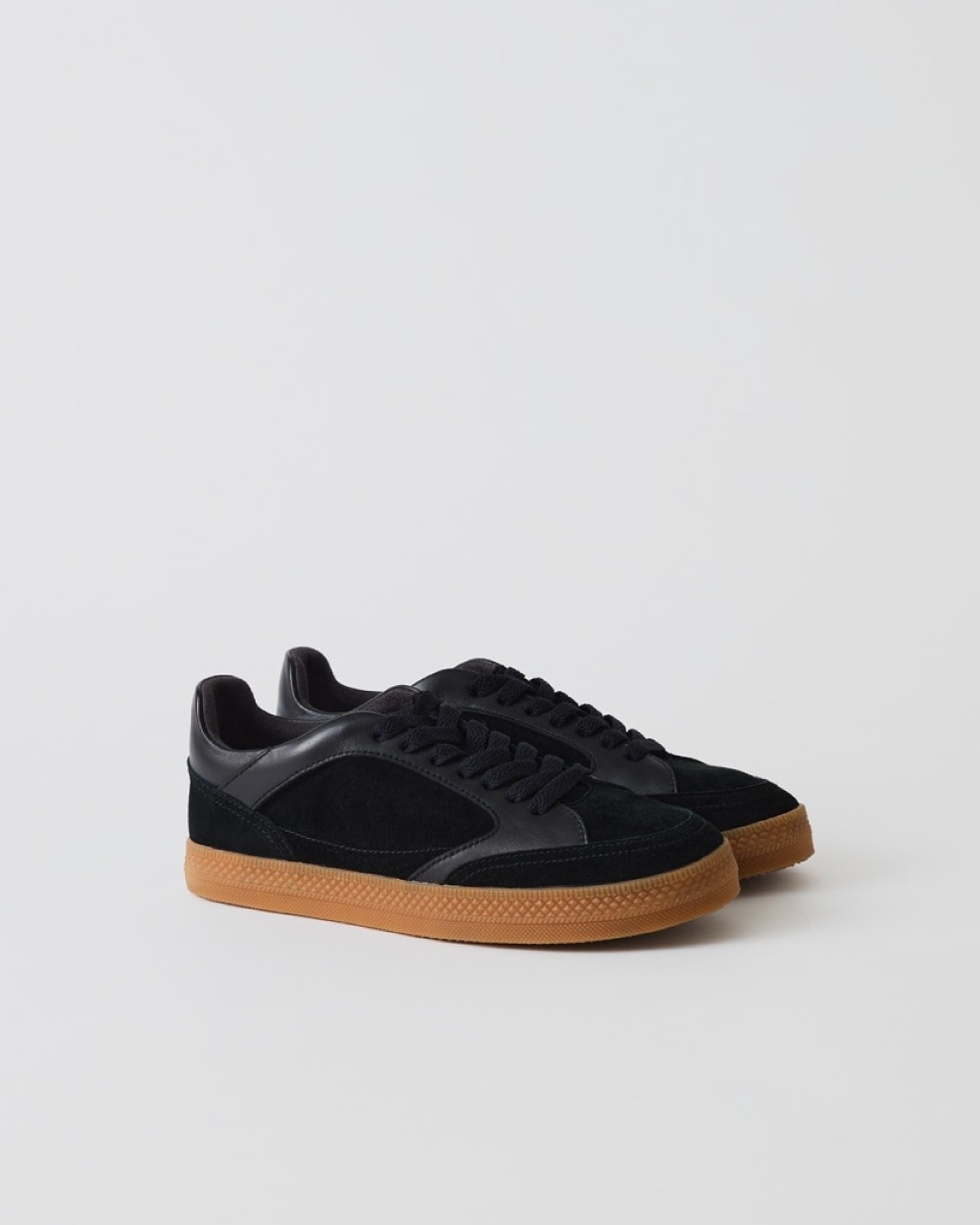 BF08 AG ━ Black ¥18,700 inc.tax