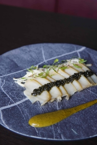 鮑とキャビア　肝のソース