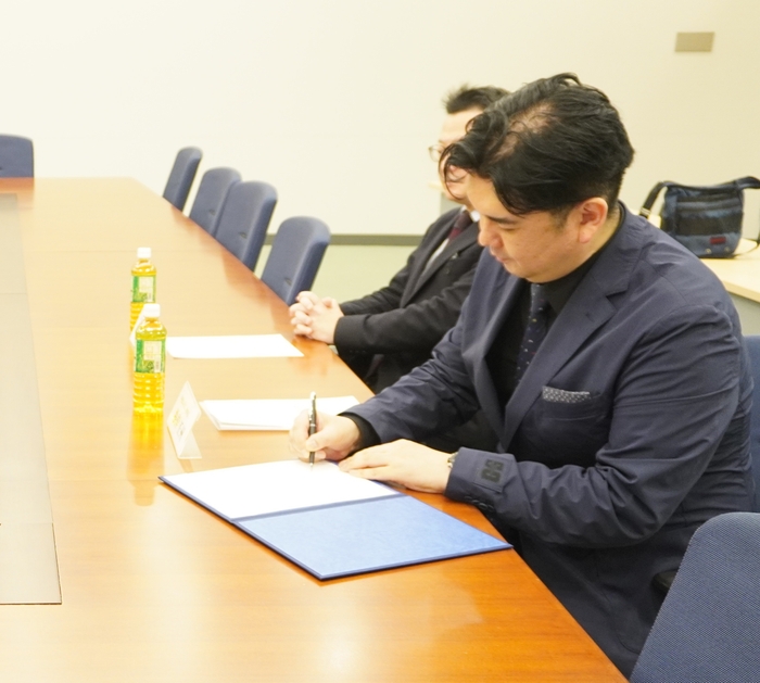 学校法人OCC 根岸理事長