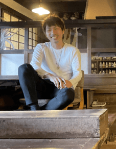 veAxWE0kROs8xcySq6aM.png?w=940&h=940