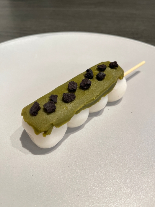 <和菓子 楚々>抹茶クッキーだんご