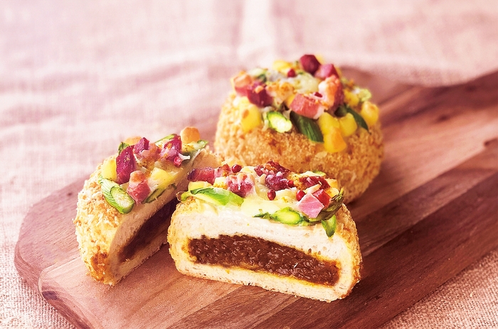 イルマットーネアルル「ザクザク食感の北海道焼きカレーパン~フレッシュアスパラ2種のチーズ~」