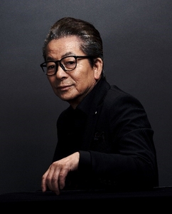 viEvG6KrqEY79H0jEESV.jpg?w=940&h=940