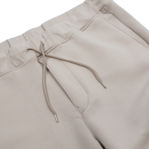 vlkAemHOIOfOqfAsYZVK.jpg?w=940&h=940