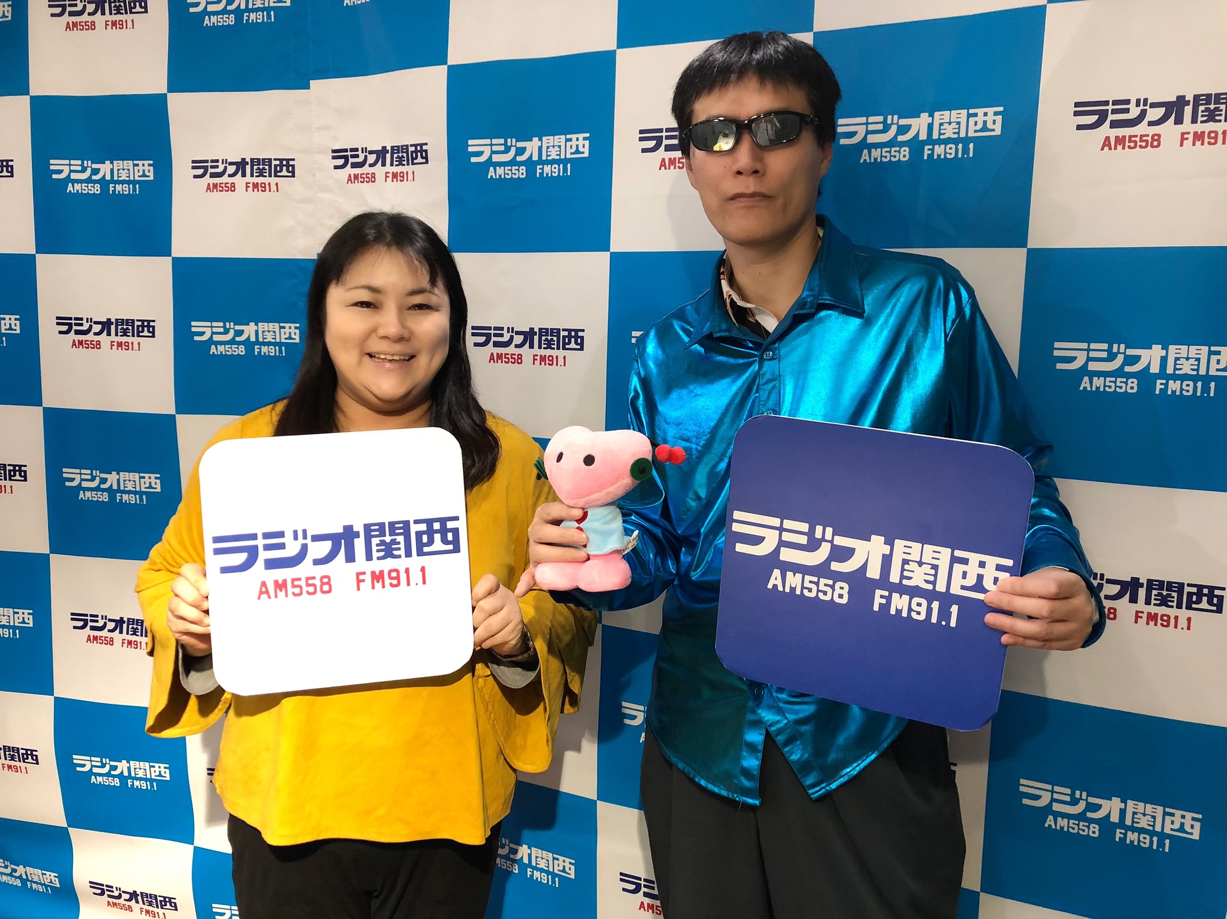 GODとシータ波シンガーSIZUKUが出演するGODプロデュースのレギュラーラジオ番組「GODの都市伝説RADIO」が話題沸騰で書籍化に向けてプロジェクト始動!