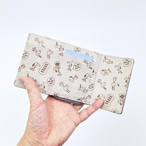 スヌーピーの財布