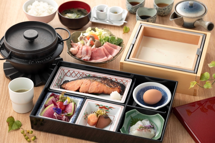 艶やかな佐賀米とそれが進む一品の朝食