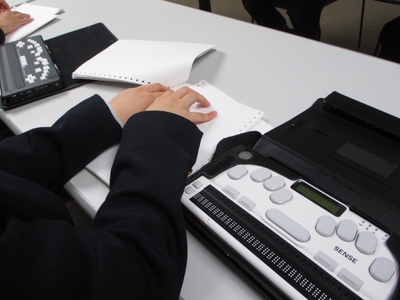 vpHLBP0TaoykYx6P6vVp.jpg?w=940&h=940