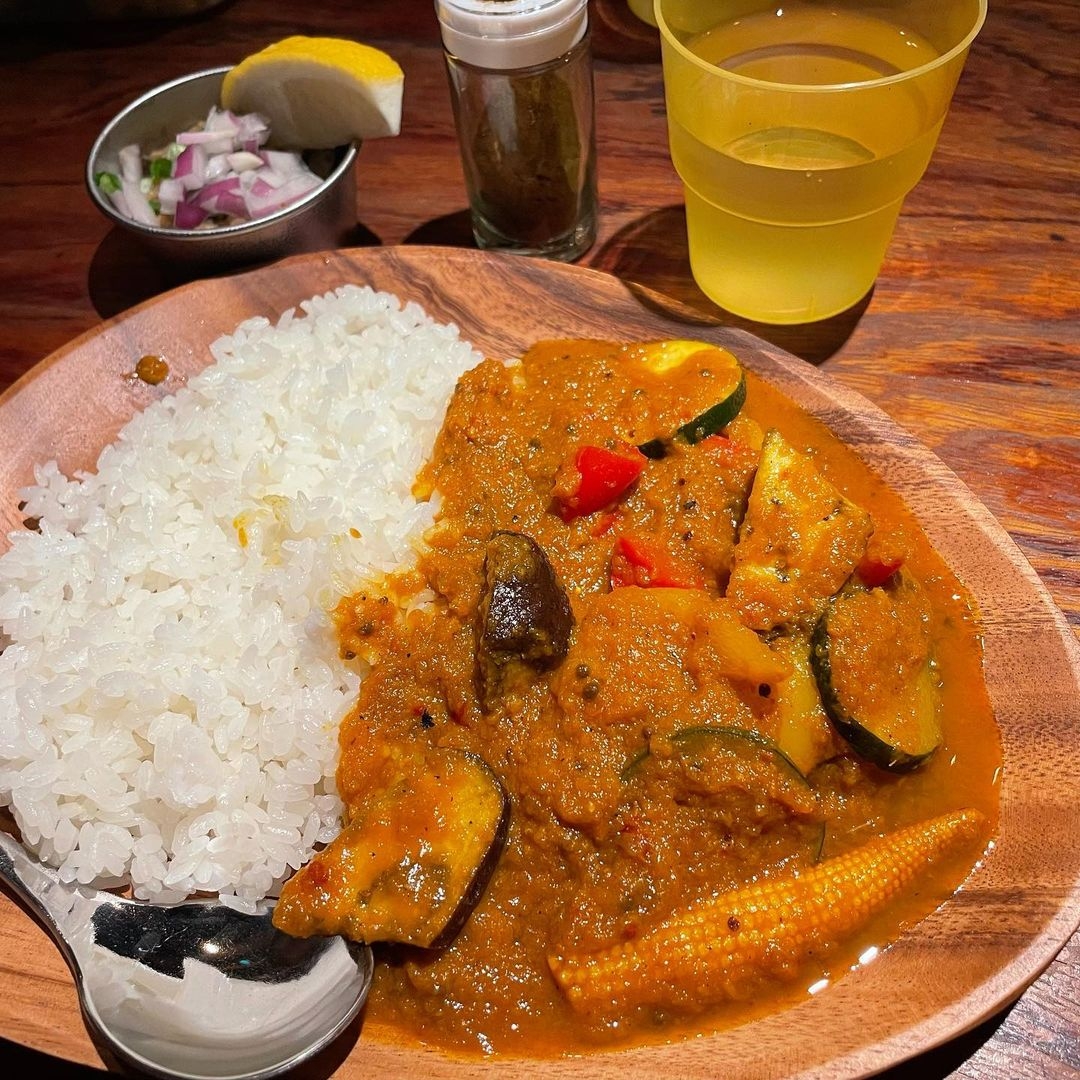 名店監修の本格カレーがサブスク会員は毎日無料で食べられる!「トウカカレー」が 渋谷にオープン!