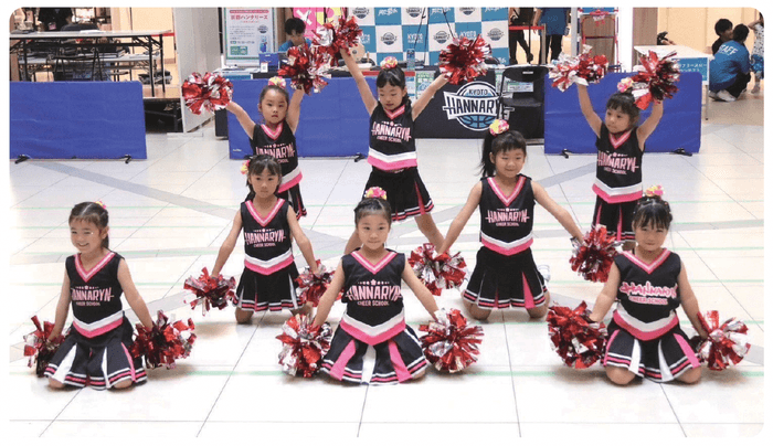 MOMOテラス_10周年_京都ハンナリーズ_はんなりん チアスクール
