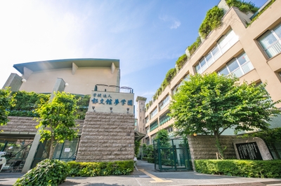 vyrbFFKyaLfxCBlgO4tW.jpg?w=940&h=940