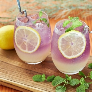 レモンネードワインソーダ ￥630（税込 ￥693） 