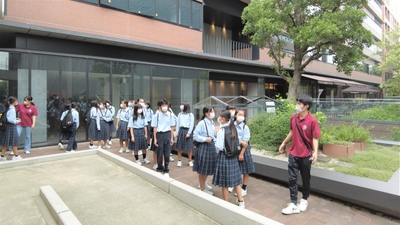 vzhqjF9l0XuFXuLOjtGz.jpg?w=940&h=940