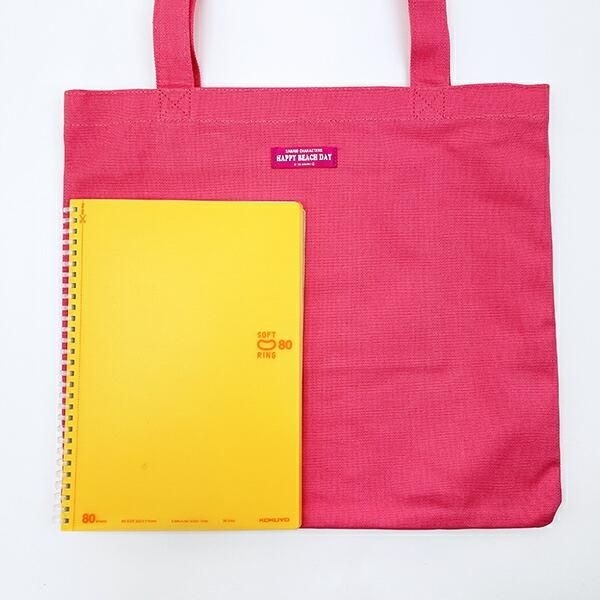 日焼け姿のマイメロディのバッグ