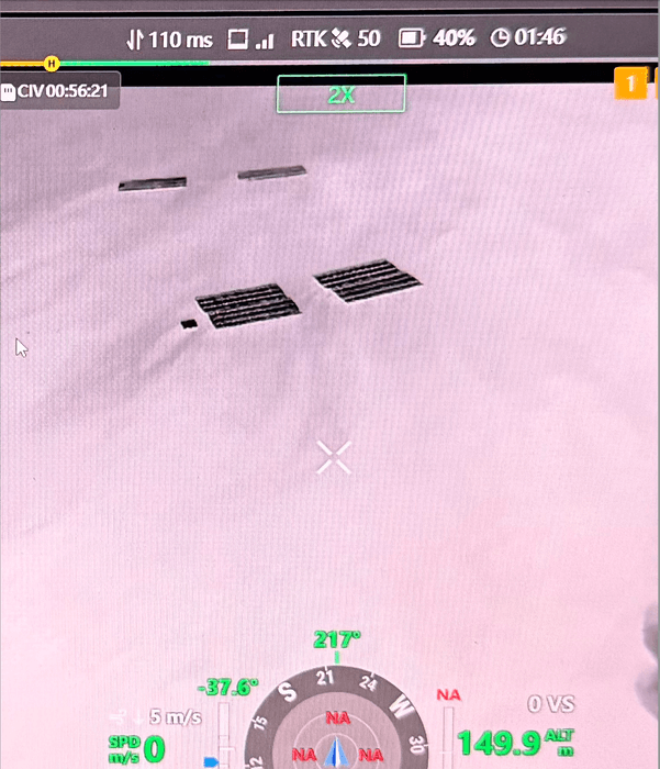 (画像3)赤外線カメラによる牡蠣筏監視映像 夜間でも筏の構造と位置を明確に把握可能