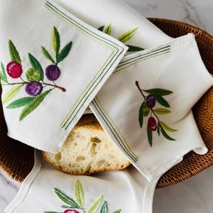 w3gwgO8As6xEAxnLP96i.jpg?w=940&h=940