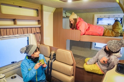 w8yWhJnt0ZxUNzZ5pGrj.jpg?w=940&h=940