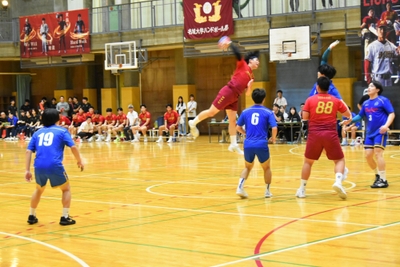 w9HTkV4ahOR5RtdIeE3u.jpg?w=940&h=940