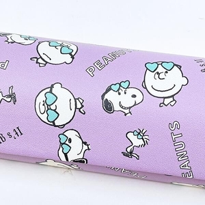 スヌーピーのメガネケース