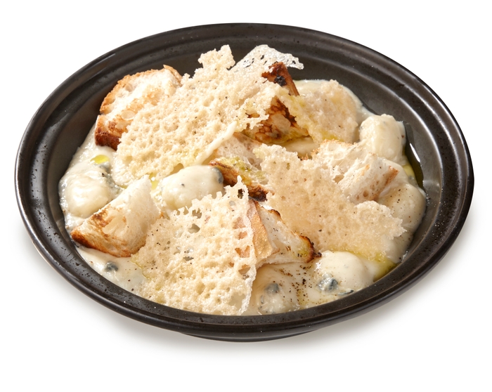 ゴルゴンゾーラのニョッキ　グラナチーズのクロッカンテ添え 2,178円(税込)