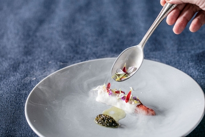 wAxnmuFgv5Xkjx86BrZp.jpg?w=940&h=940