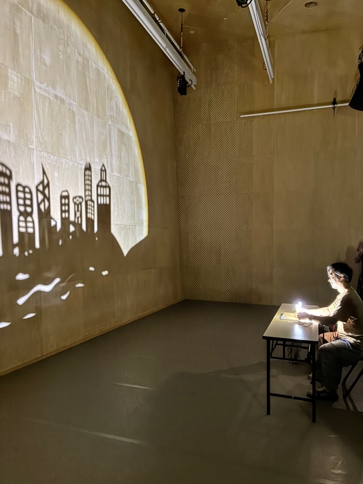 サンフール・ラウ氏　制作風景