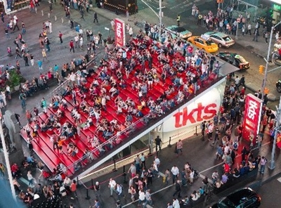 wBmwPDdhByokFeYo8dsF.jpg?w=940&h=940