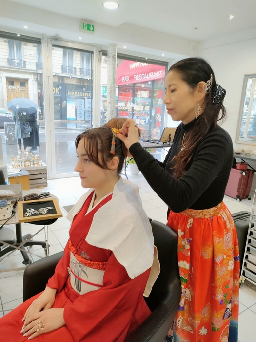 プロフィール写真　2023年　パリ　見返り美人体験