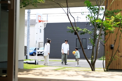 wDEeuK8tDLmu4WgRrcAV.jpg?w=940&h=940