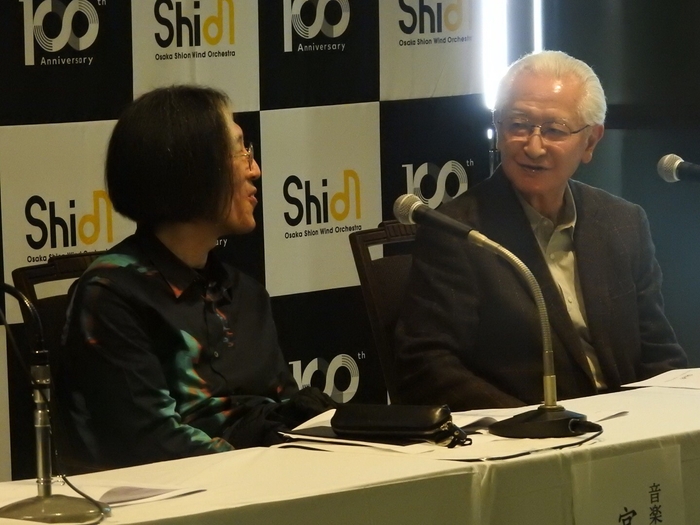 記者会館の模様(宮川彬良音楽監督、秋山和慶芸術顧問)