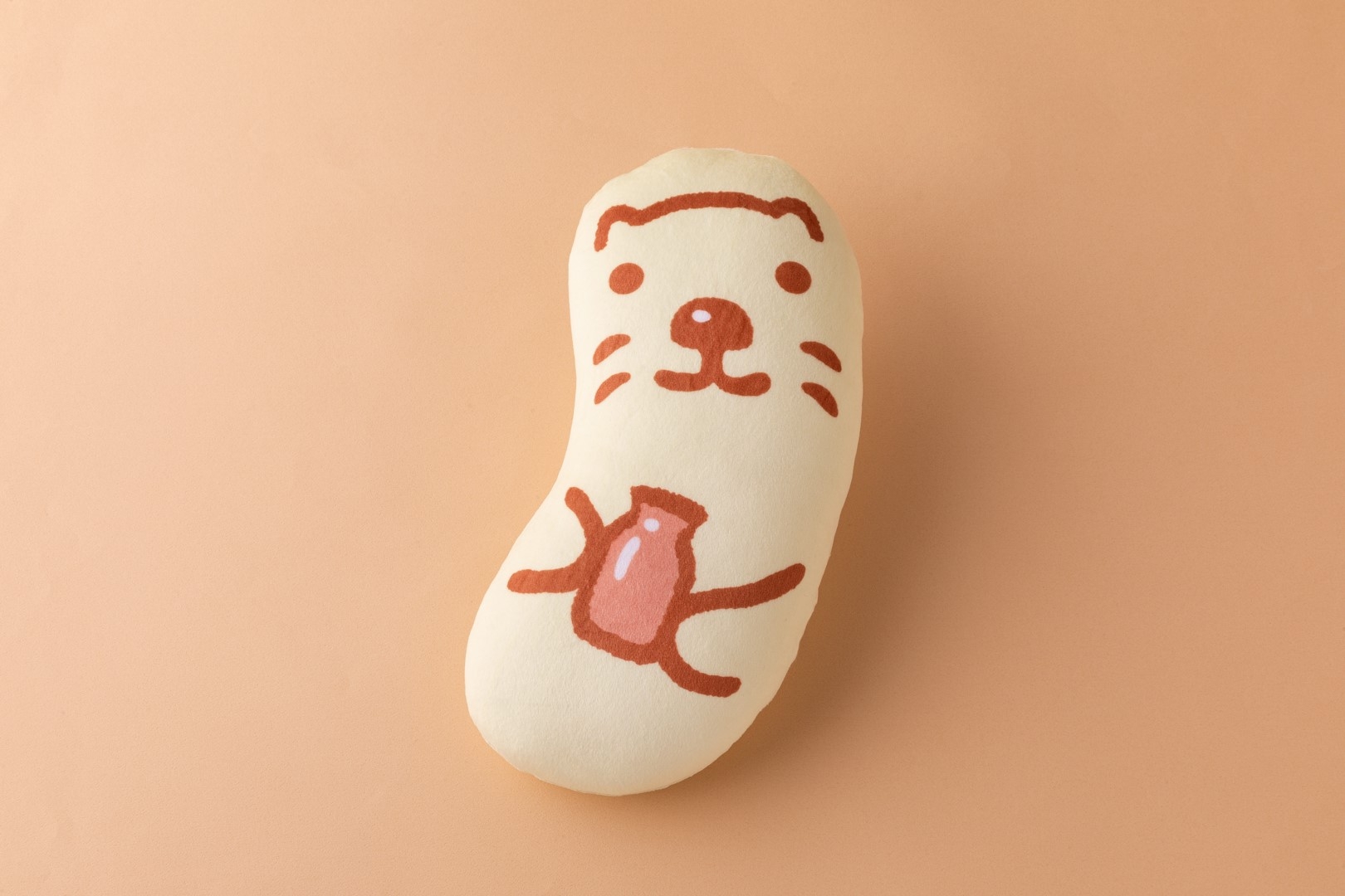 ▲「東京ばな奈」ラッコクッション (サイズ:約30cm)