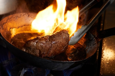 wMVaqeewLOBeKxp9X5Nd.jpg?w=940&h=940