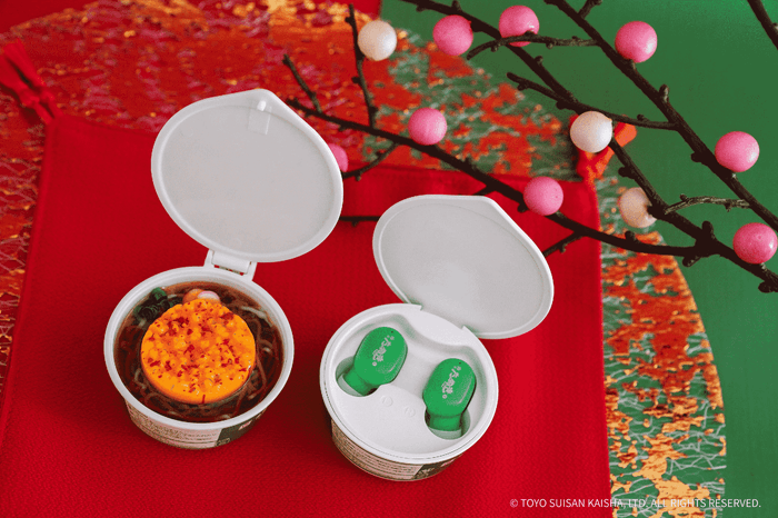 ▲緑のたぬき天そば ミニチュアBC・ワイヤレスイヤフォン