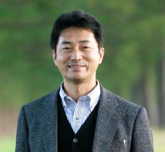 wNlMvzDMIa8Htm76bsJB.jpg?w=940&h=940