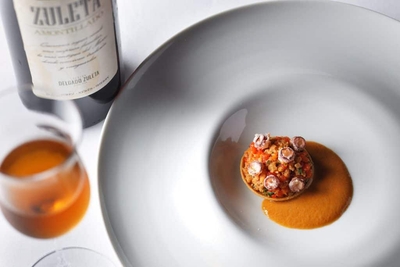 wPMguZ1ZGYtOyQWffgY3.jpg?w=940&h=940