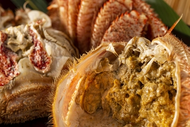 予約急増中の短期限定企画！「国産高級毛ガニ丸ごと一杯付！ 大人の超絶贅沢食べ放題」の実施期間の延長を決定