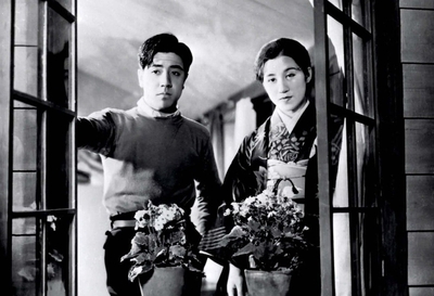 「限りなき鋪道」©1934松竹株式会社