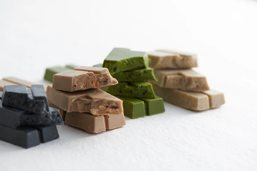 生産量0.1％の「国産ごま」等 貴重な丹波素材を使用したスイーツ 　ご当地タブレットチョコレート「中島ショコラ」を発売