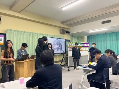 成果発表の様子(1)