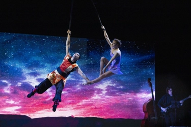 初日公演満員御礼！「芸術そのもの」と称された国際サーカス、淡路島で開幕 『Awaji Art Circus 2025』 10月26日まで公演中